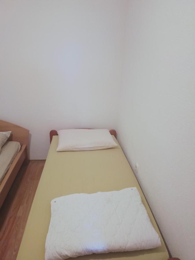 Apartman Zara *