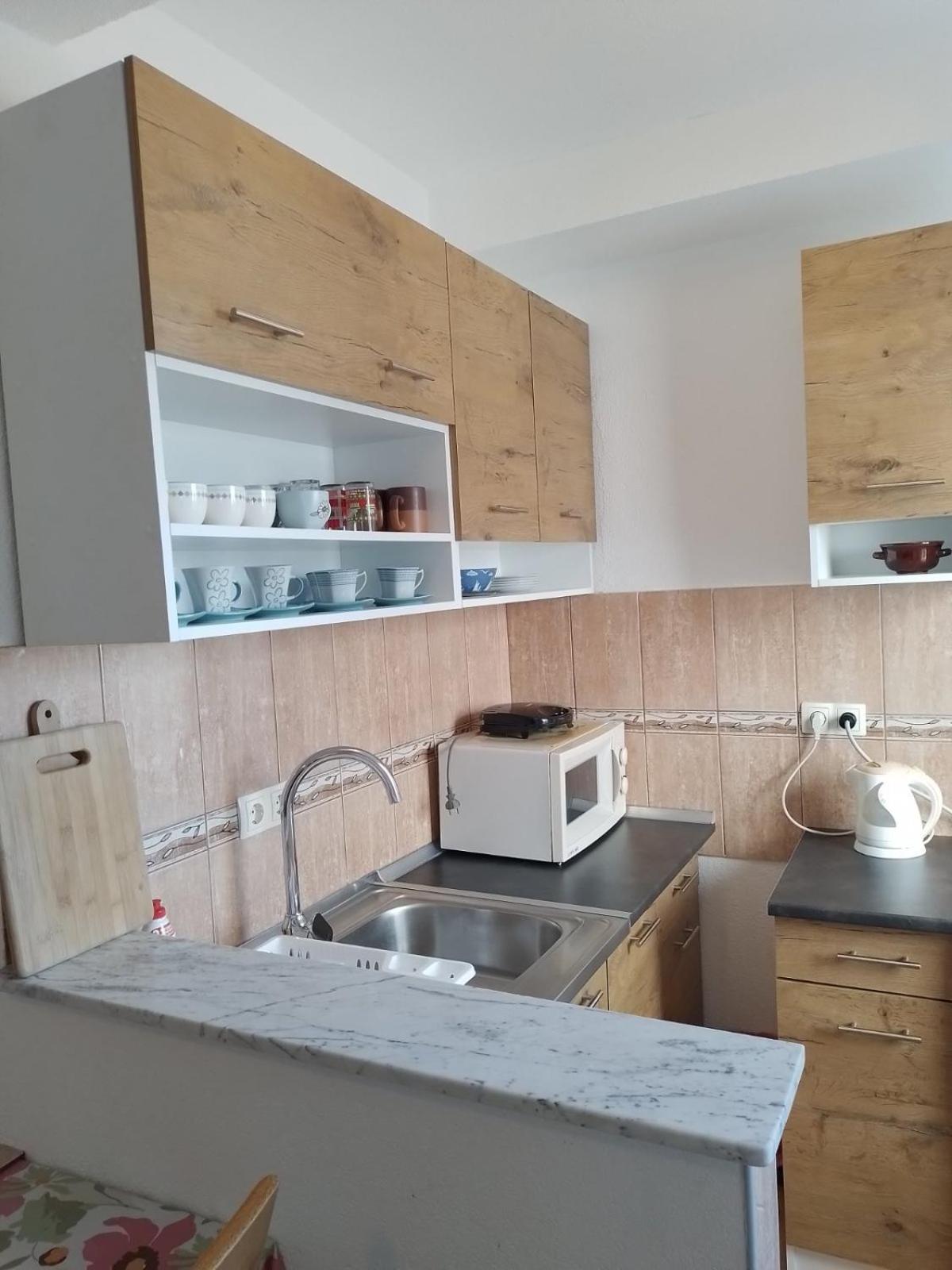 Zara Apartman *
