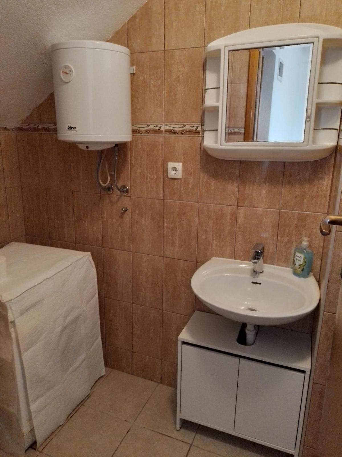 Zara Apartman